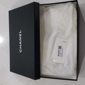 Chanel shoe box